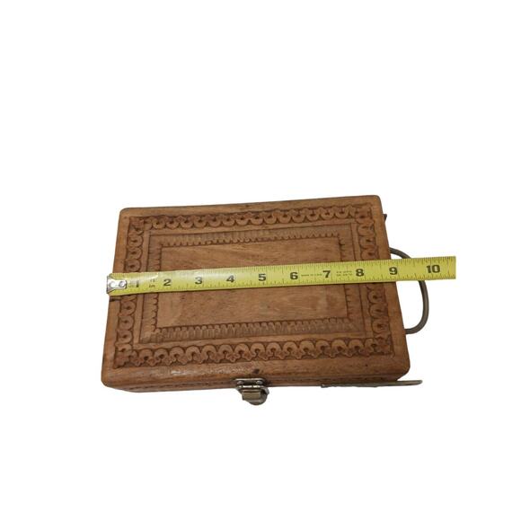 Vintage Cigar Box RARE HAND CARVED Cedar Wood Brass Handle SLOTTED Compartments - Picture 12 of 16